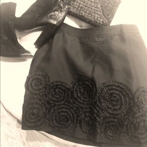 banana republic NWOT silk above knee skirt! Day or Night